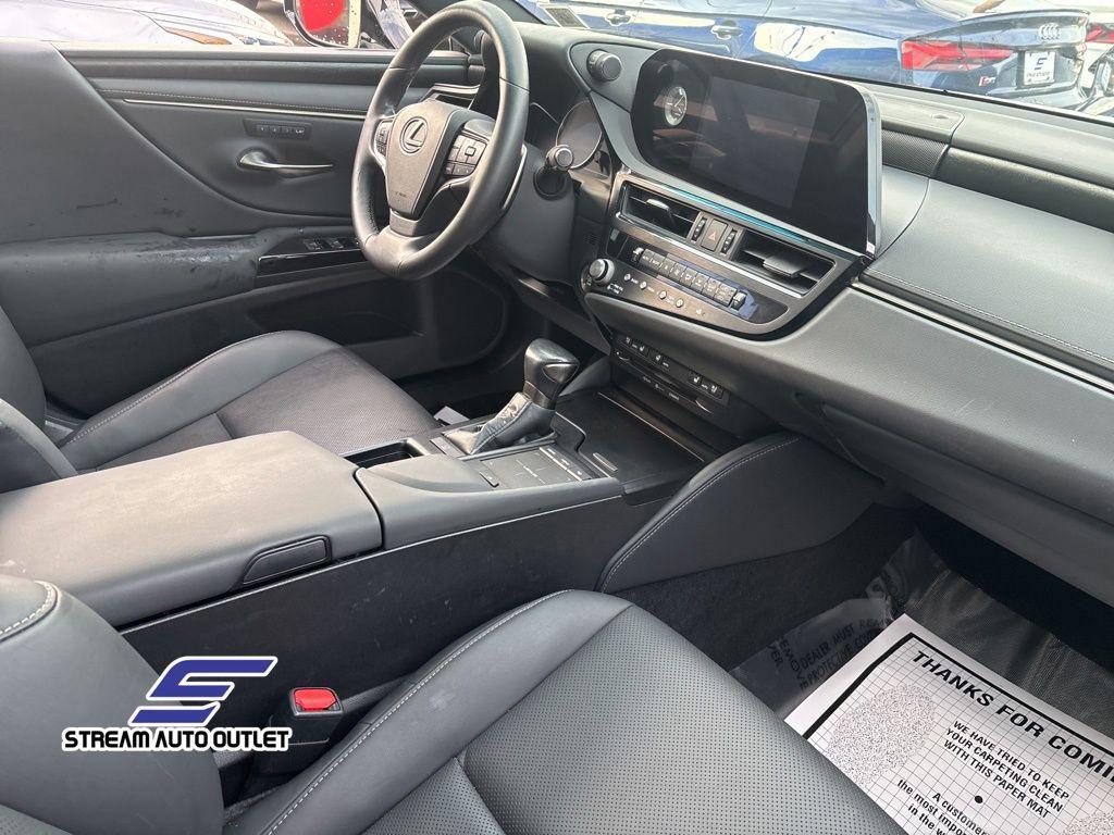 Thumbnail image of 2022 Lexus ES 250 at STREAM AUTO OUTLET