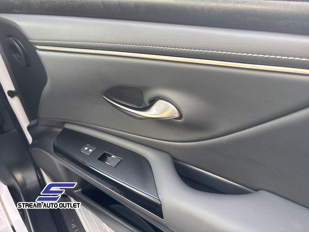 Thumbnail image of 2022 Lexus ES 250 at STREAM AUTO OUTLET