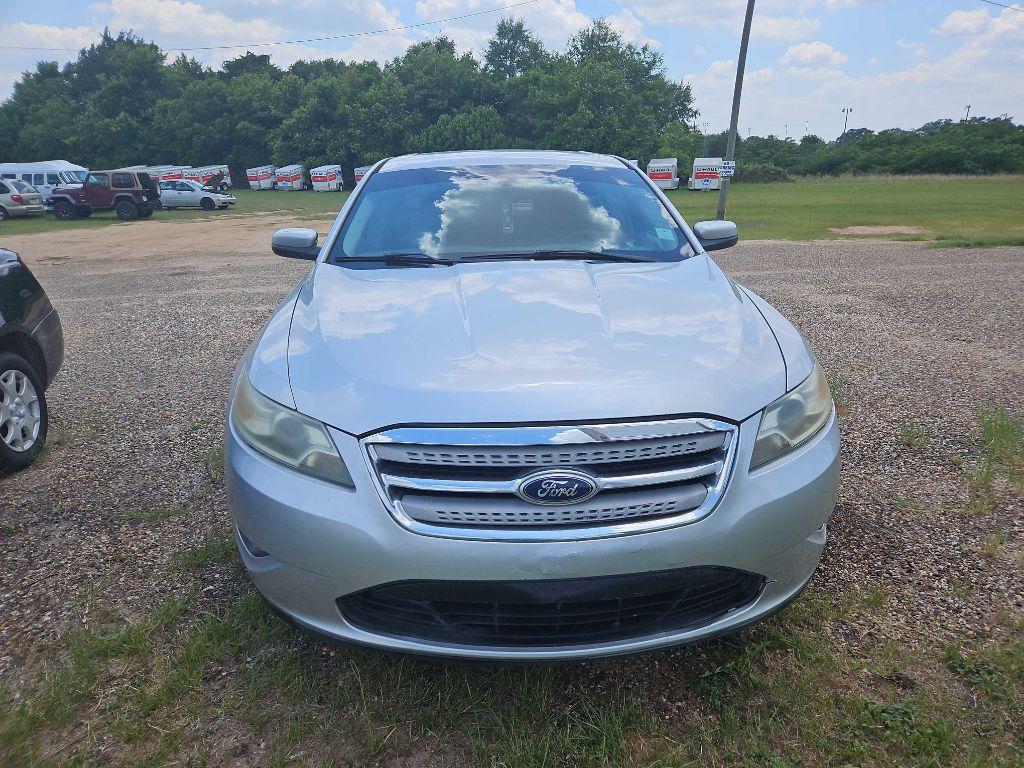 Thumbnail image of 2011 Ford Taurus at Chads of Hartford, AL