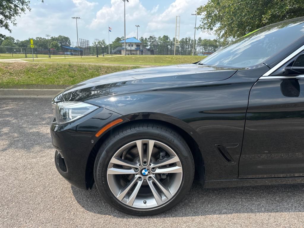 Thumbnail image of 2017 BMW 3 Series at Crescent Automotive Corp INC