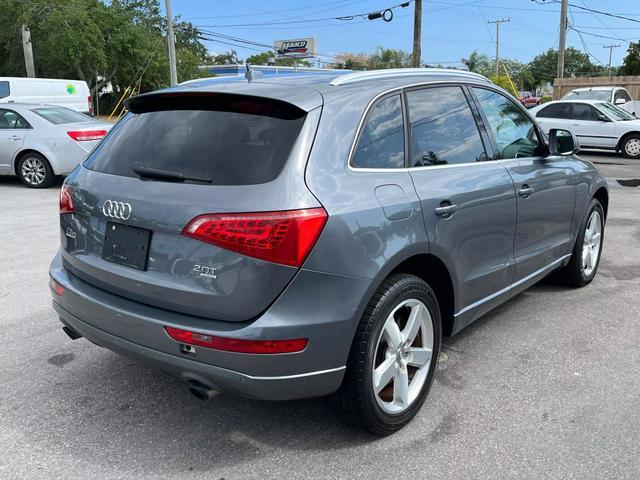Thumbnail image of 2012 Audi Q5 at Luxe Motorcars