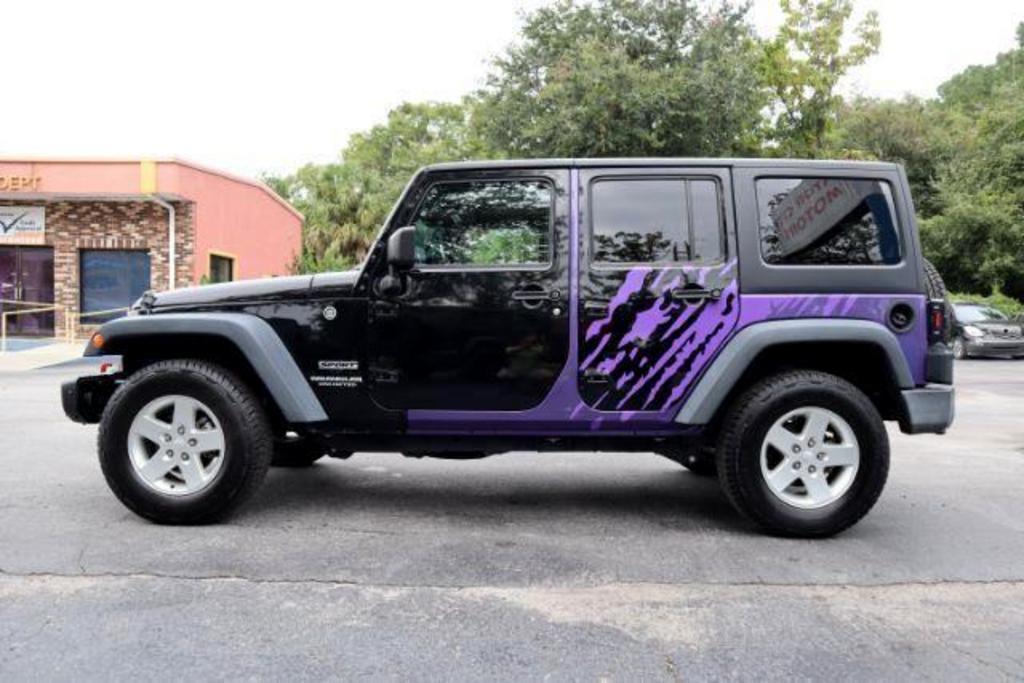 Thumbnail image of 2017 Jeep Wrangler Unlimited at Gator City Motors, Inc.