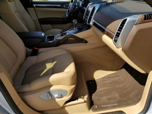 Thumbnail image of 2015 Porsche Cayenne at Land Rover Palm Beach