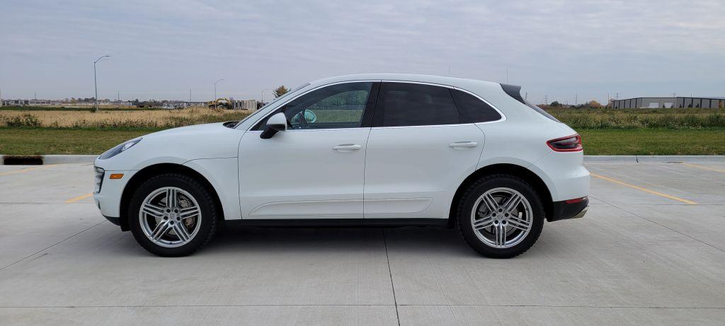 Thumbnail image of 2015 Porsche Macan at MIDWEST MOTORS