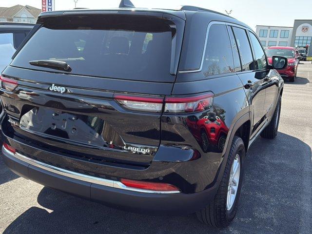 Thumbnail image of 2024 Jeep Grand Cherokee at D'Ambrosio Dodge