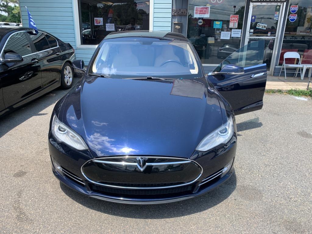 Thumbnail image of 2014 Tesla Model S at Discovery Auto Sales LLC