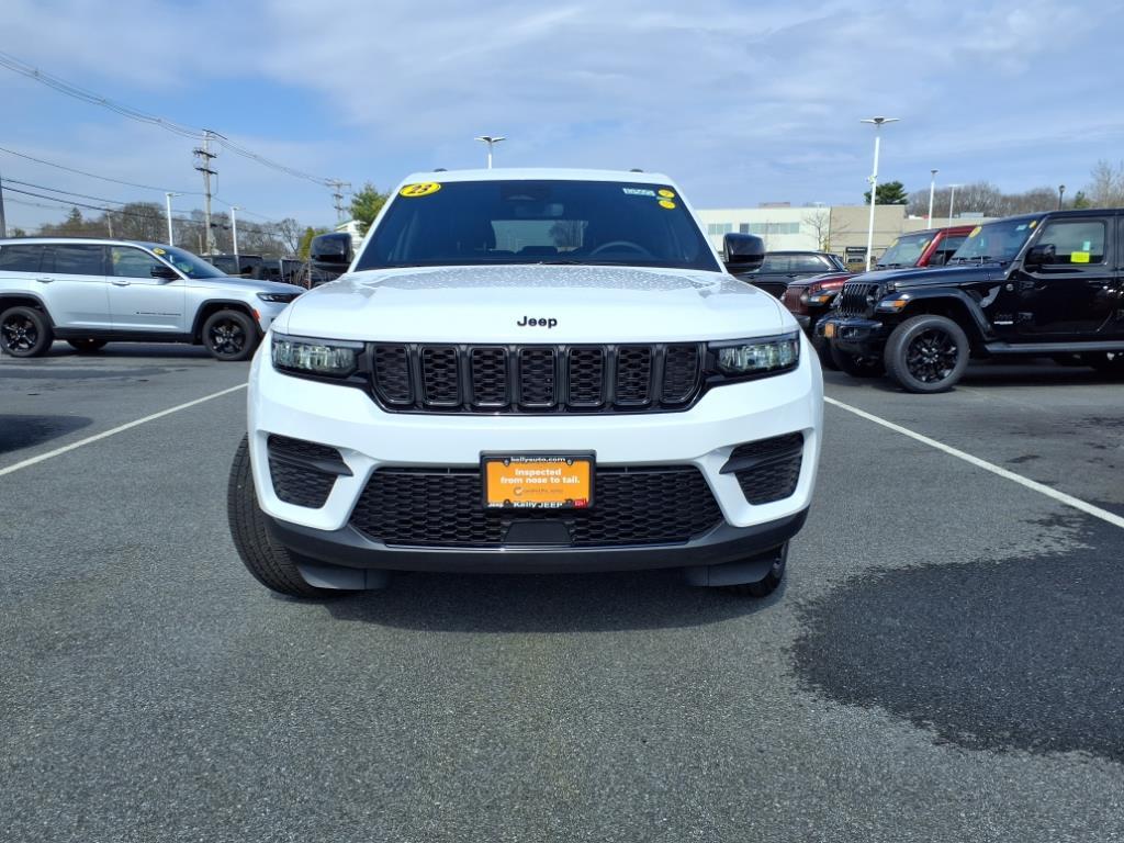 Thumbnail image of 2023 Jeep Grand Cherokee at Kelly Jeep Chrysler