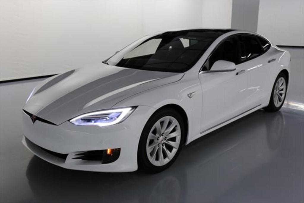 Thumbnail image of 2016 Tesla Model S at Beasley’s River City Auto