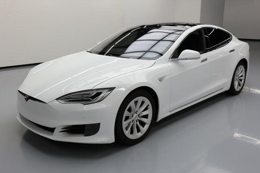Thumbnail image of 2016 Tesla Model S at Beasley’s River City Auto