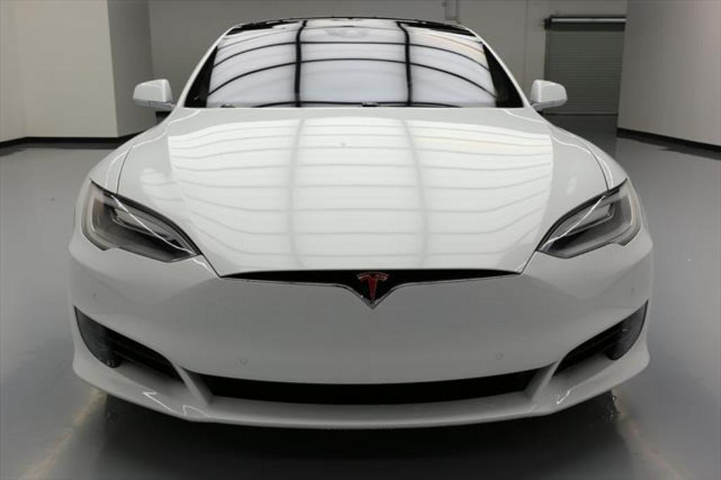 Thumbnail image of 2016 Tesla Model S at Beasley’s River City Auto