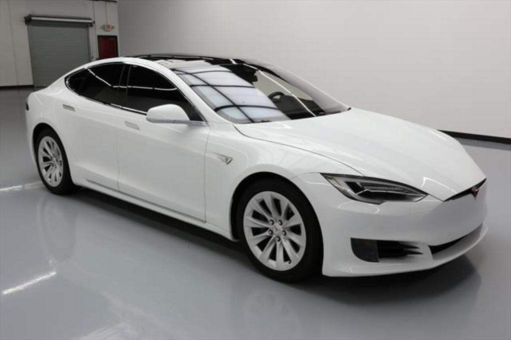 Thumbnail image of 2016 Tesla Model S at Beasley’s River City Auto