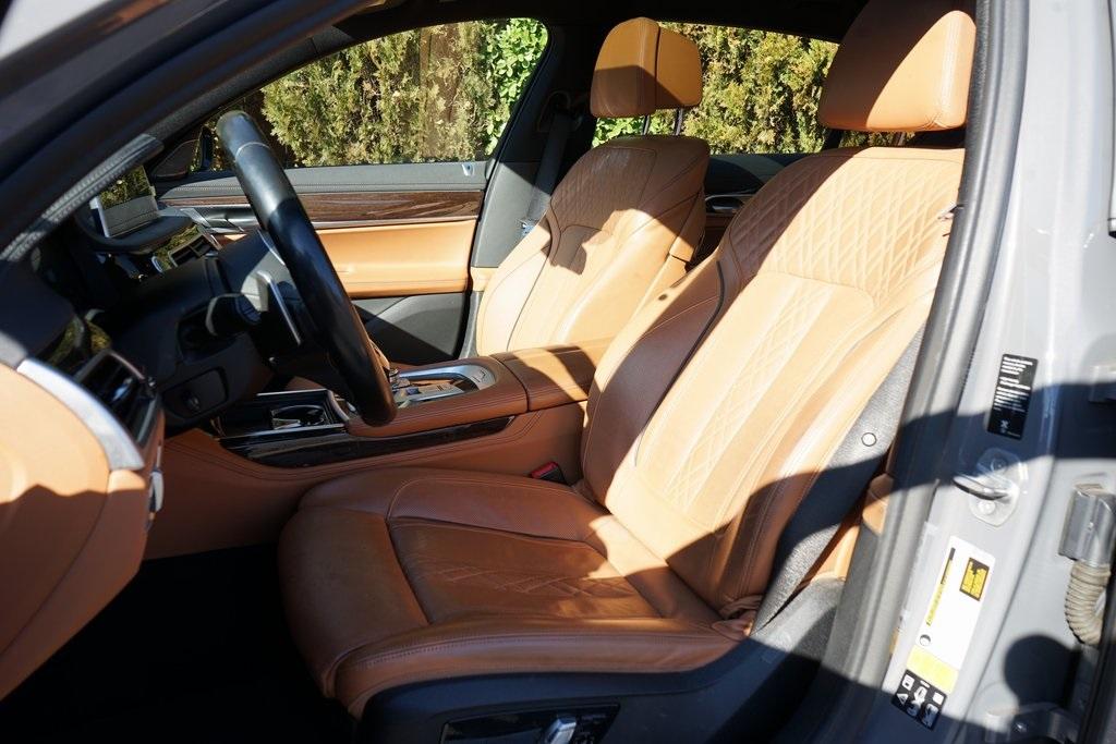 Thumbnail image of 2022 BMW 7 Series at Auto Expo Store
