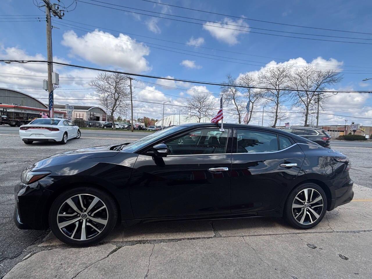 Thumbnail image of 2021 Nissan Maxima at Autorama Auto Outlet