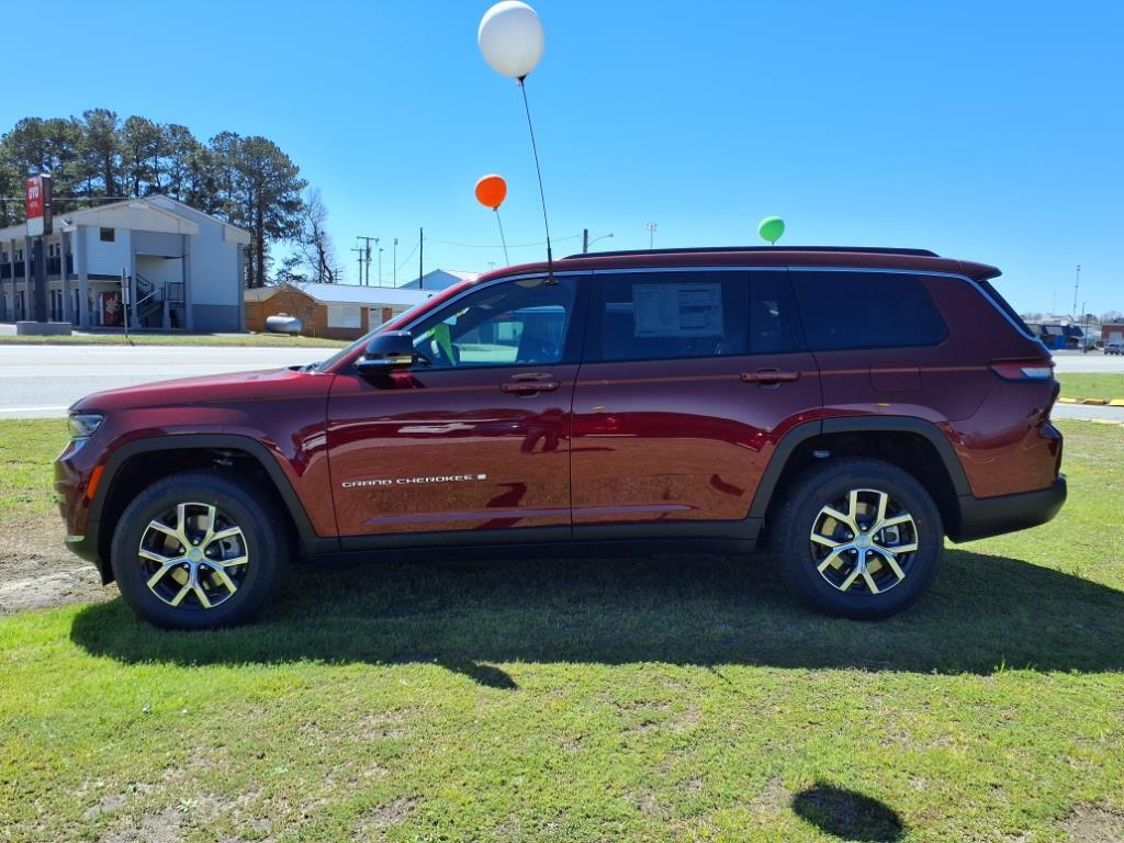 Thumbnail image of 2025 Jeep Grand Cherokee L at Matthew Sessoms Chrysler Dodge Jeep Ram