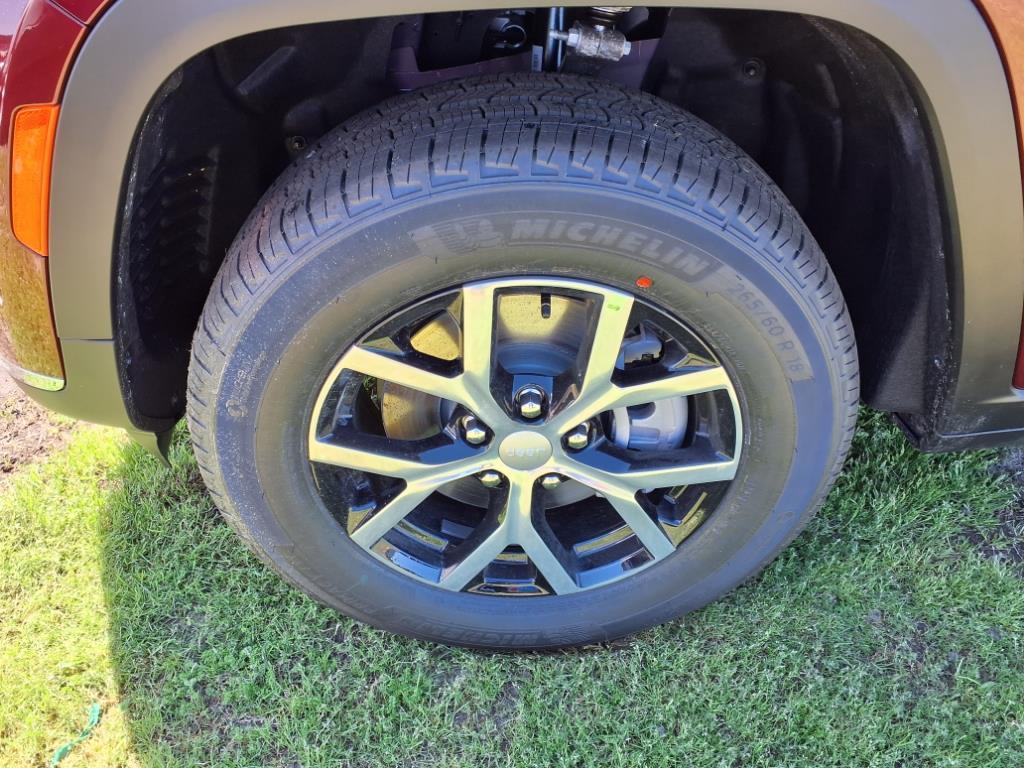 Thumbnail image of 2025 Jeep Grand Cherokee L at Matthew Sessoms Chrysler Dodge Jeep Ram