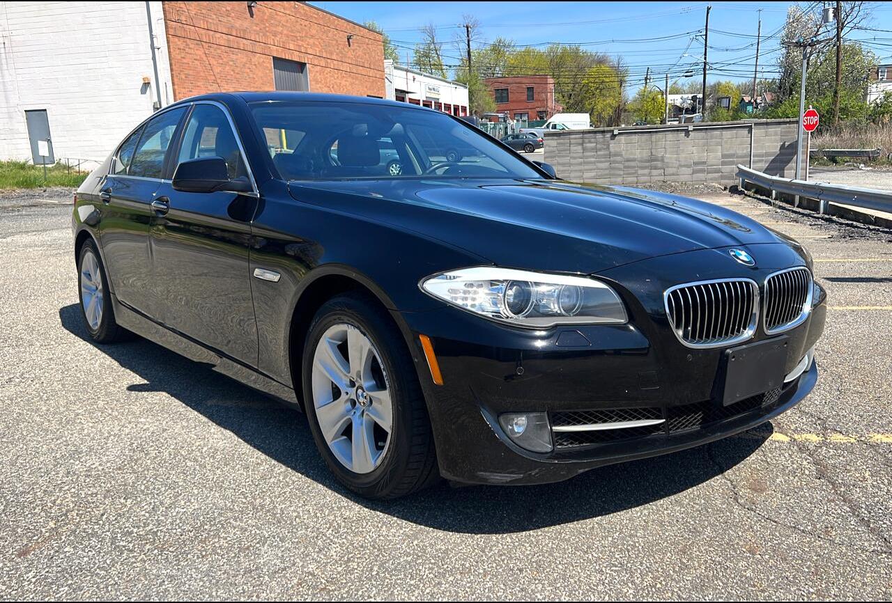 Thumbnail image of 2013 BMW 5 Series at Cruz Autos Llc
