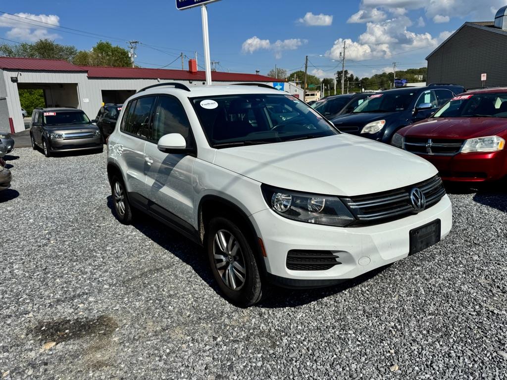 Thumbnail image of 2017 Volkswagen Tiguan at NOLT AUTO SALES LLC