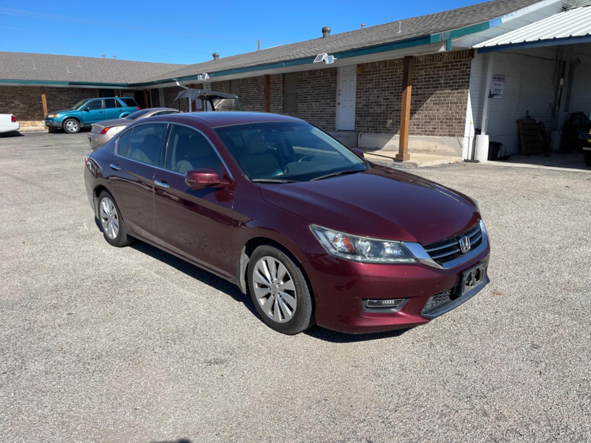 Thumbnail image of 2013 Honda Accord at Randy Adams, Inc.