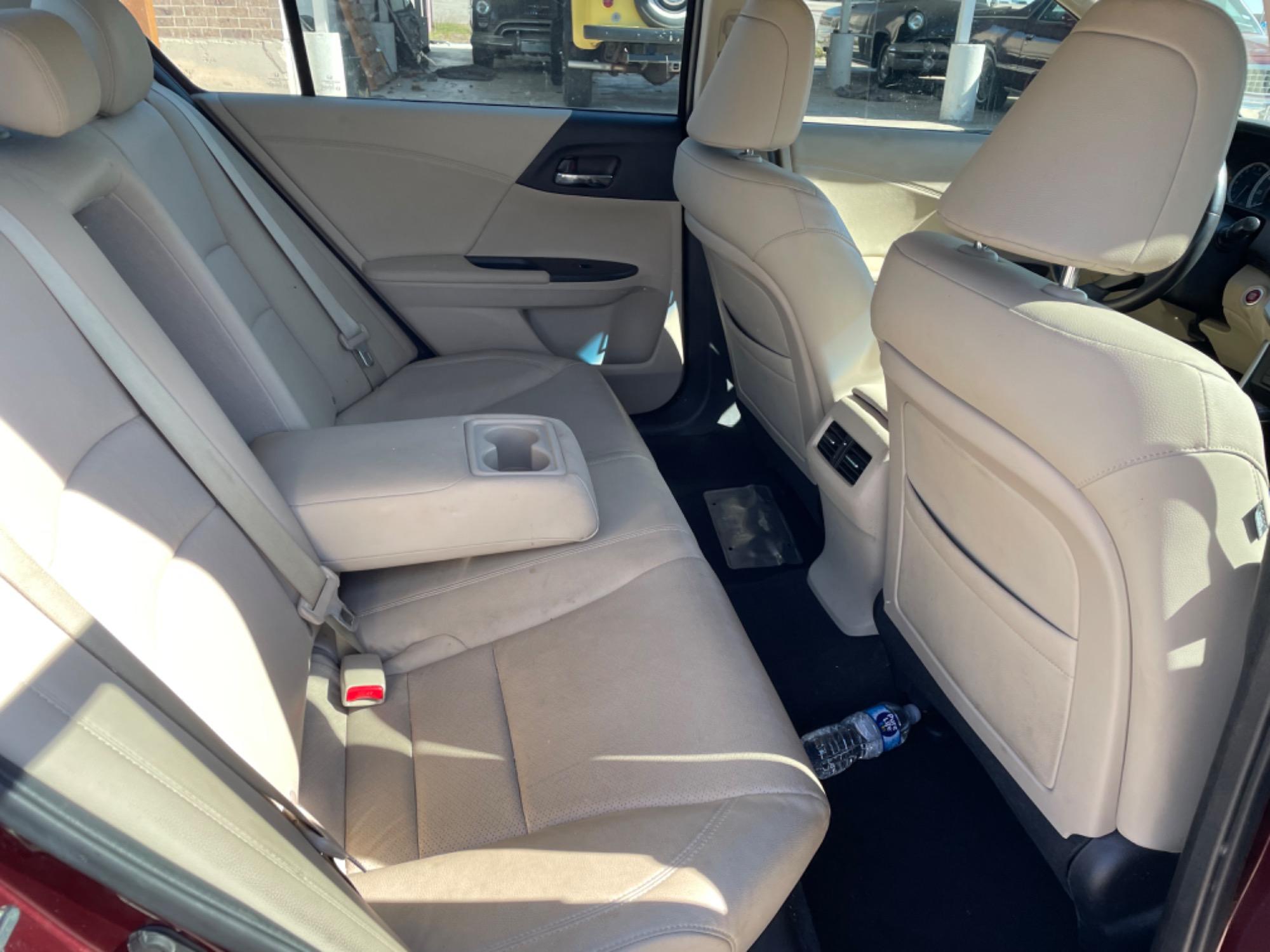 Thumbnail image of 2013 Honda Accord at Randy Adams, Inc.