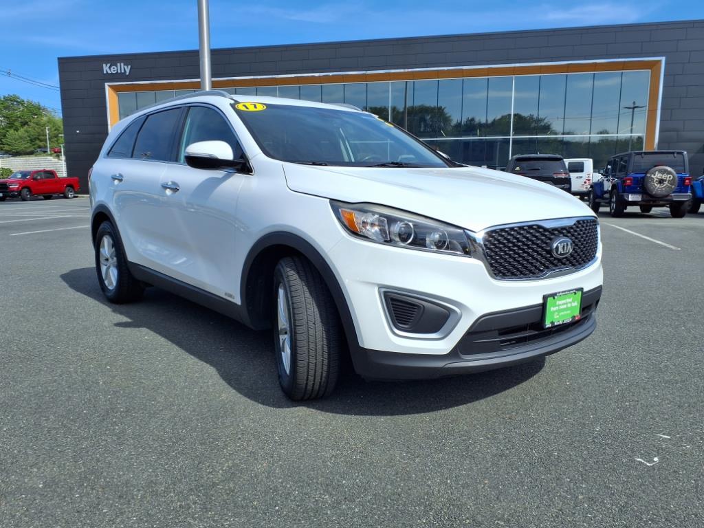 Thumbnail image of 2017 Kia Sorento at Kelly Jeep Chrysler