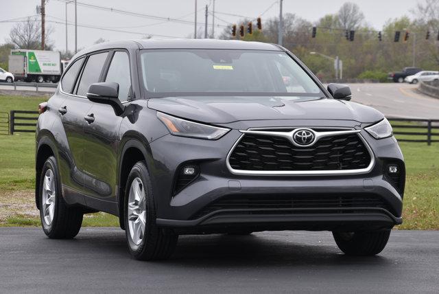Thumbnail image of 2023 Toyota Highlander at Frankfort Toyota - [New]