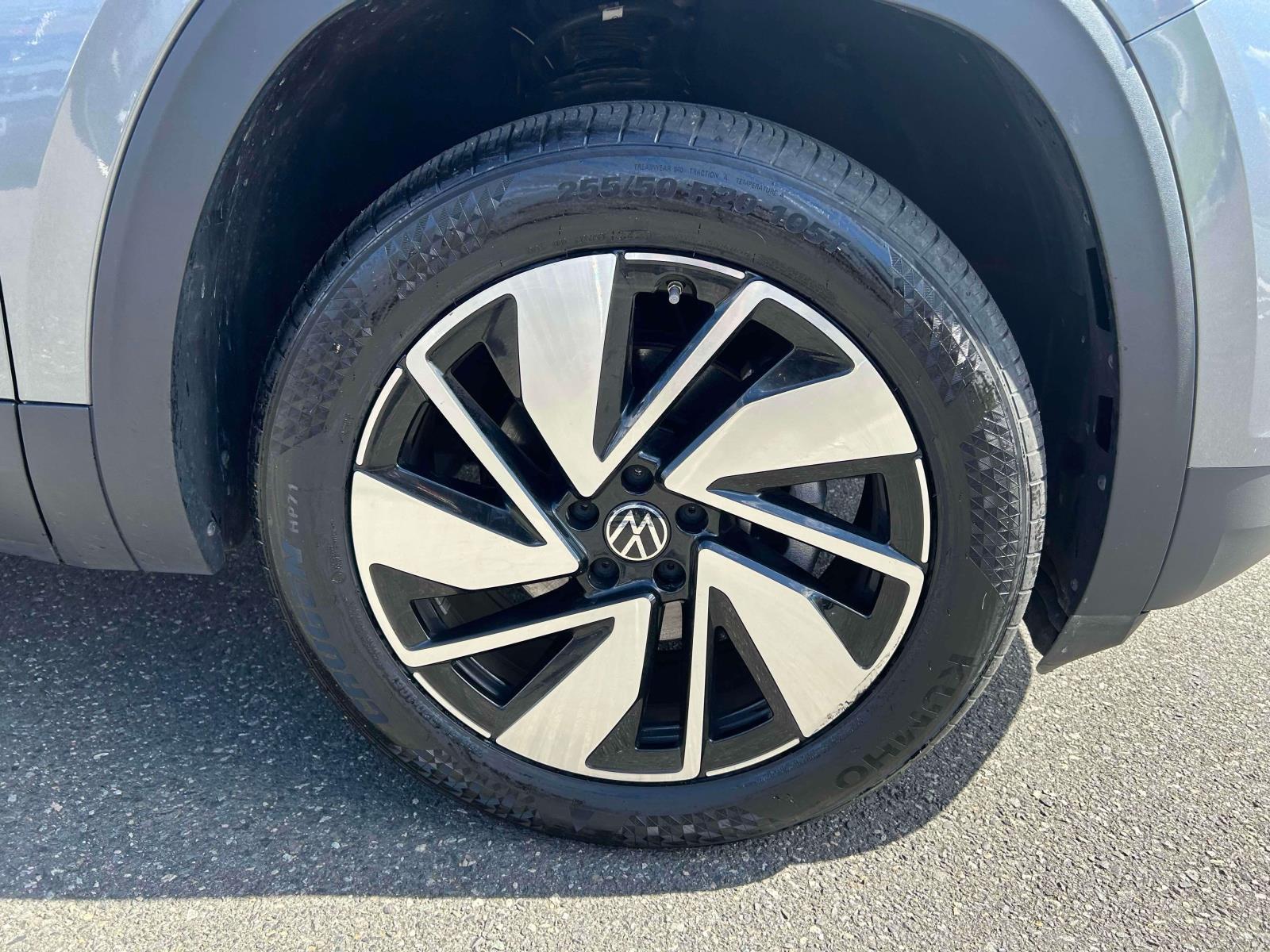 Thumbnail image of 2024 Volkswagen Atlas at Route 130 Chrysler Jeep Dodge