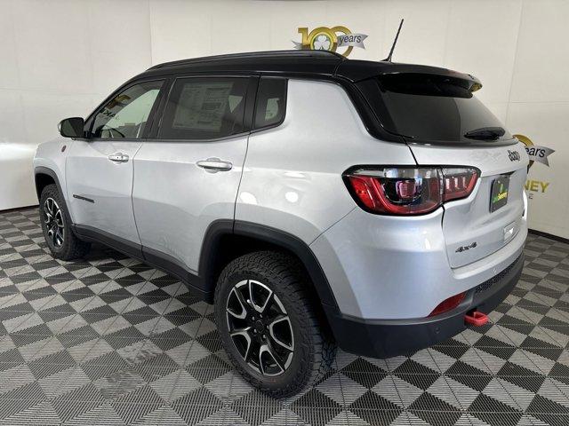 Thumbnail image of 2025 Jeep Compass at Jake Sweeney Chrysler Dodge Jeep Used