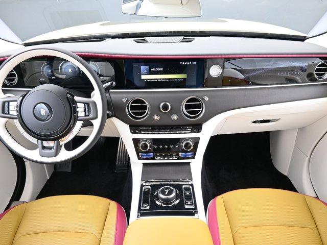 Image of 2025 Rolls-Royce Spectre Base