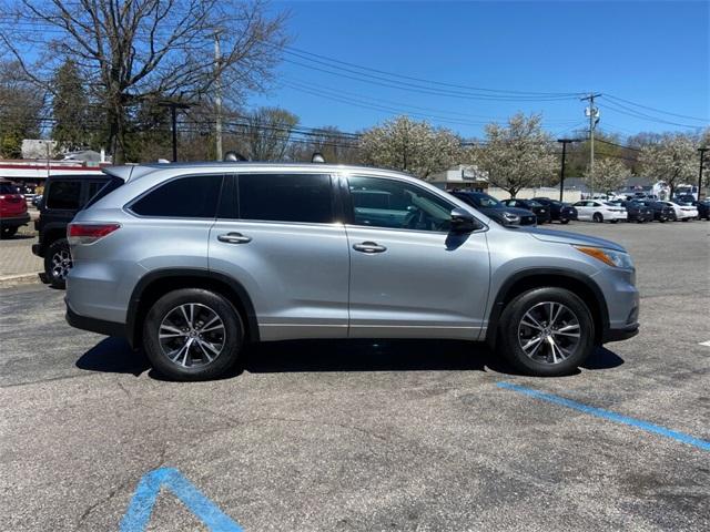Thumbnail image of 2016 Toyota Highlander at Lexus of Smithtown
