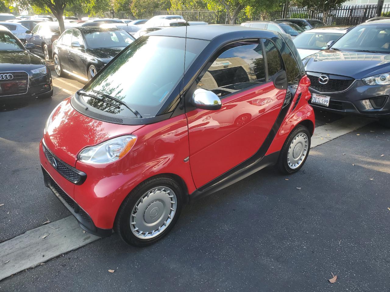 Thumbnail image of 2013 Smart fortwo at LA Fine Motors