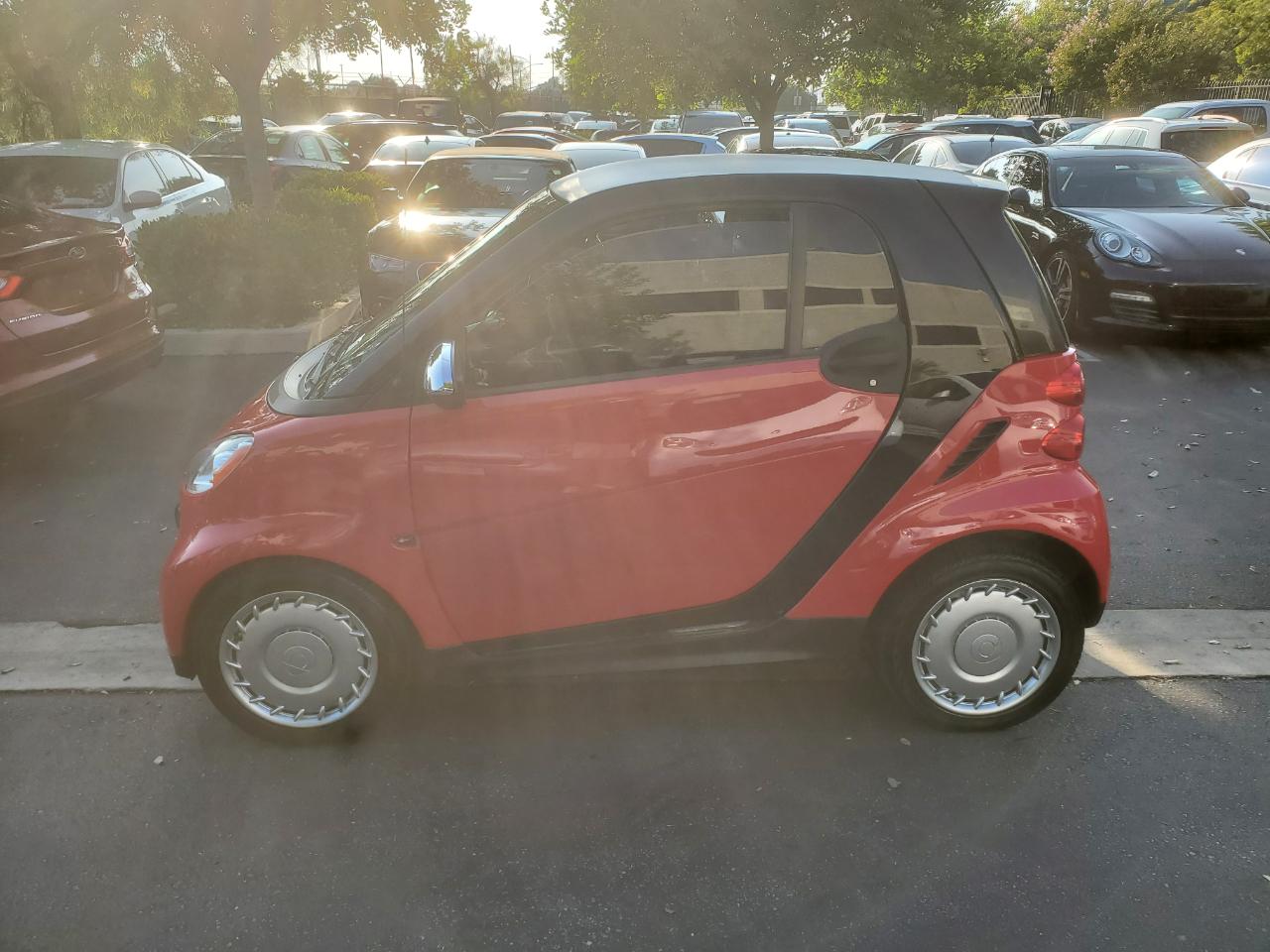 Thumbnail image of 2013 Smart fortwo at LA Fine Motors