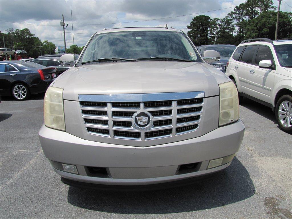 Thumbnail image of 2007 Cadillac Escalade EXT at Bell's Auto Sales INC