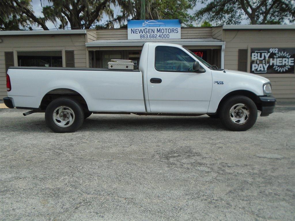 Thumbnail image of 2002 Ford F-150 at NewGen Motors