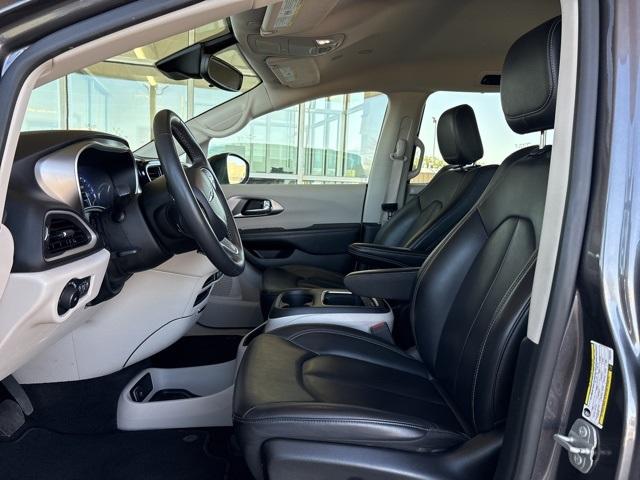 Thumbnail image of 2023 Chrysler Pacifica at Hatchett Hyundai West