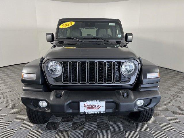 Thumbnail image of 2025 Jeep Wrangler at Browns Fiat Alfa Romeo