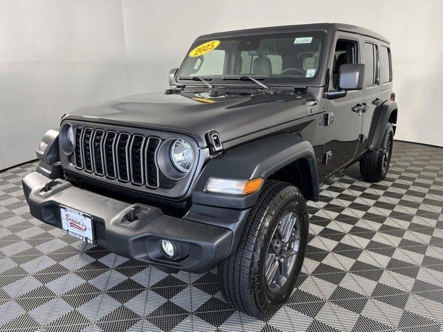 Thumbnail image of 2025 Jeep Wrangler at Browns Fiat Alfa Romeo