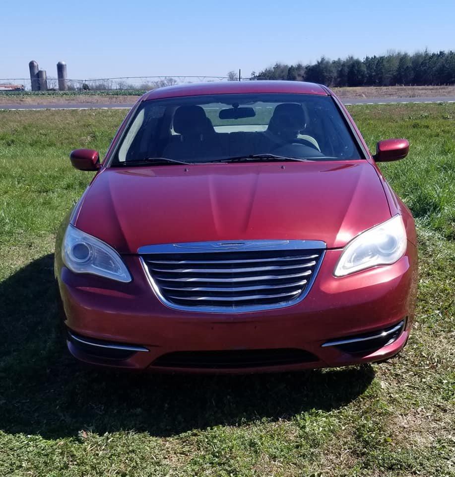 Thumbnail image of 2013 Chrysler 200 at Trading Waynes