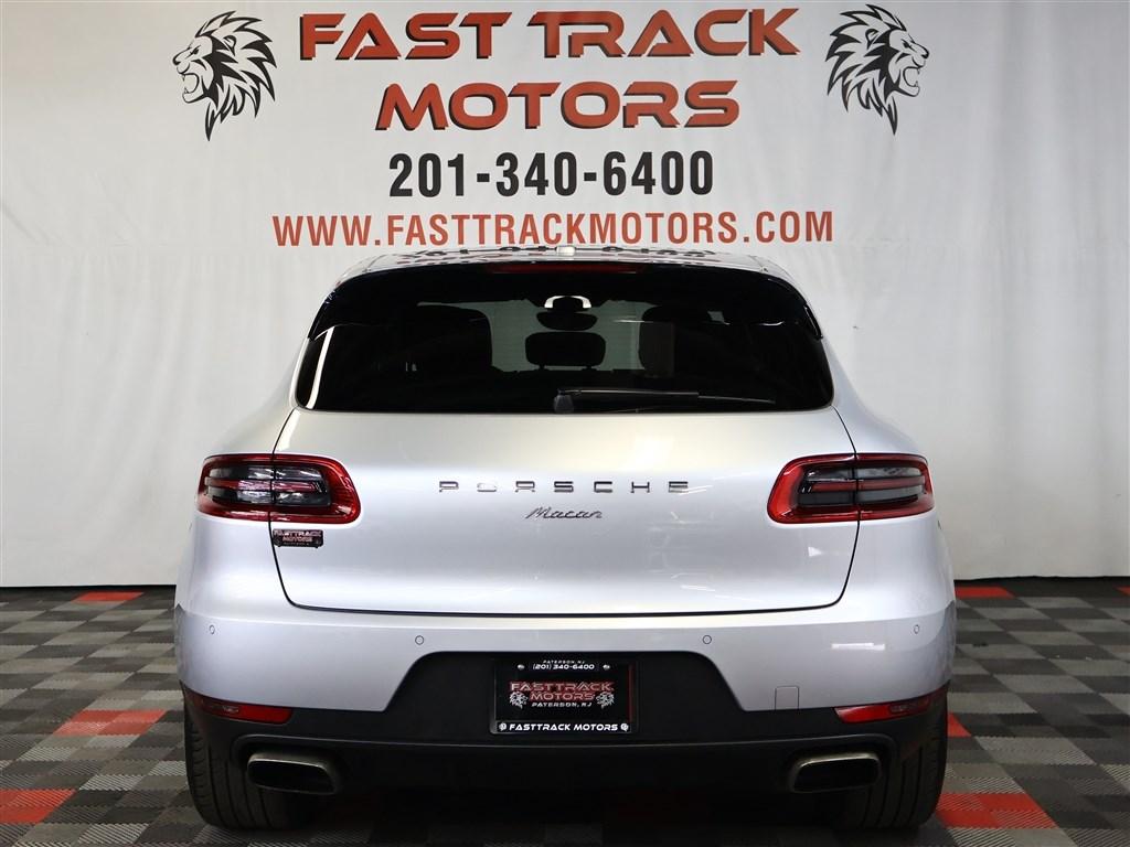 Thumbnail image of 2018 Porsche Macan at Fast Track Motors
