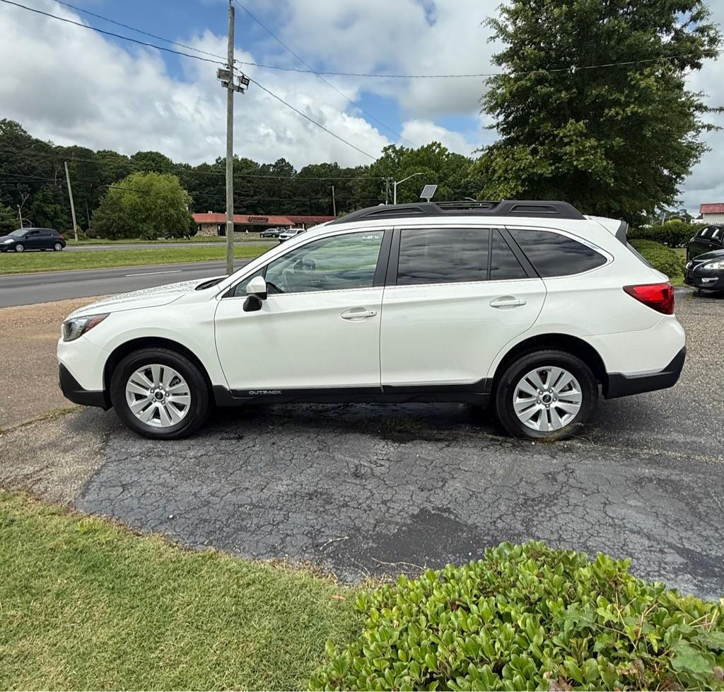 Thumbnail image of 2018 Subaru Outback at CAR TIME