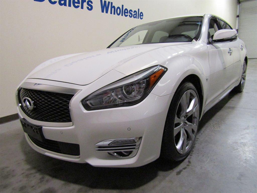 Thumbnail image of 2015 INFINITI Q70L at Auto Dealers Wholesale LLC
