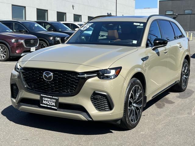 Thumbnail image of 2025 Mazda CX-70 at Garden City Mazda