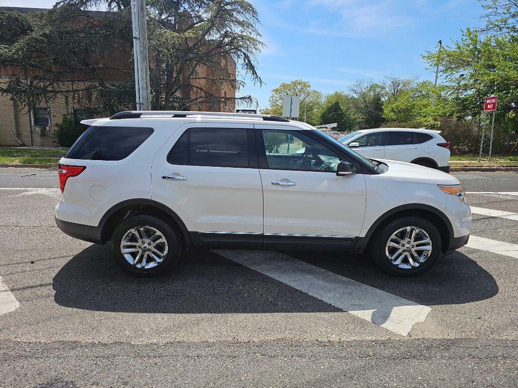 Thumbnail image of 2014 Ford Explorer at DIAMOND AUTO SALES