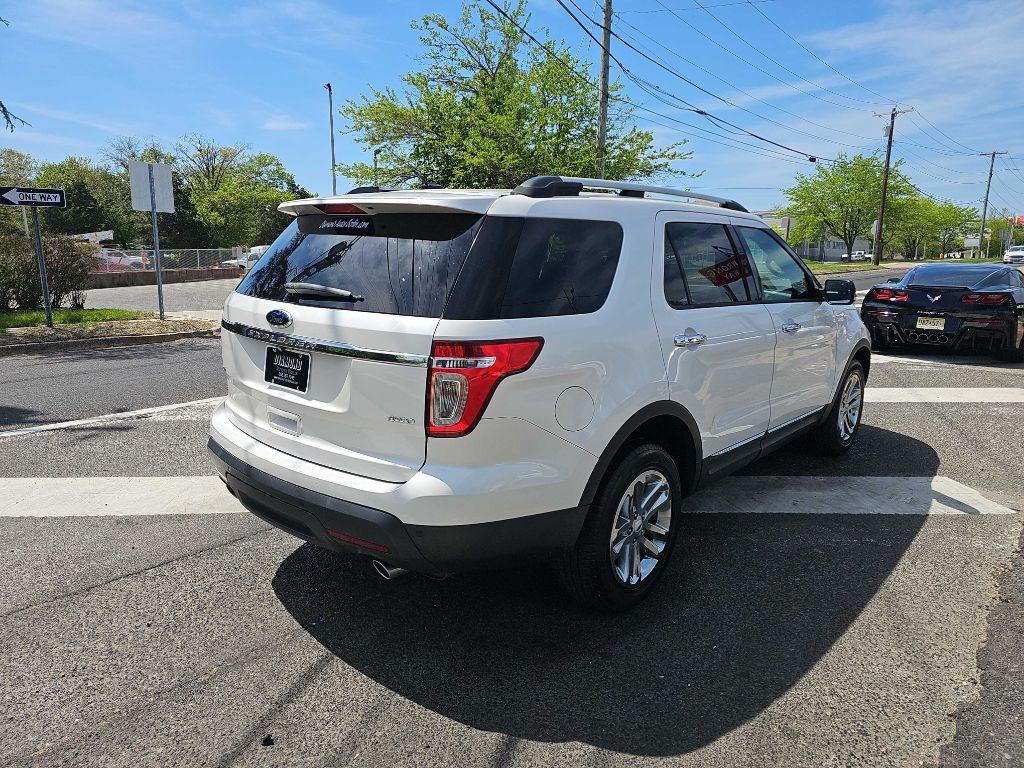 Thumbnail image of 2014 Ford Explorer at DIAMOND AUTO SALES