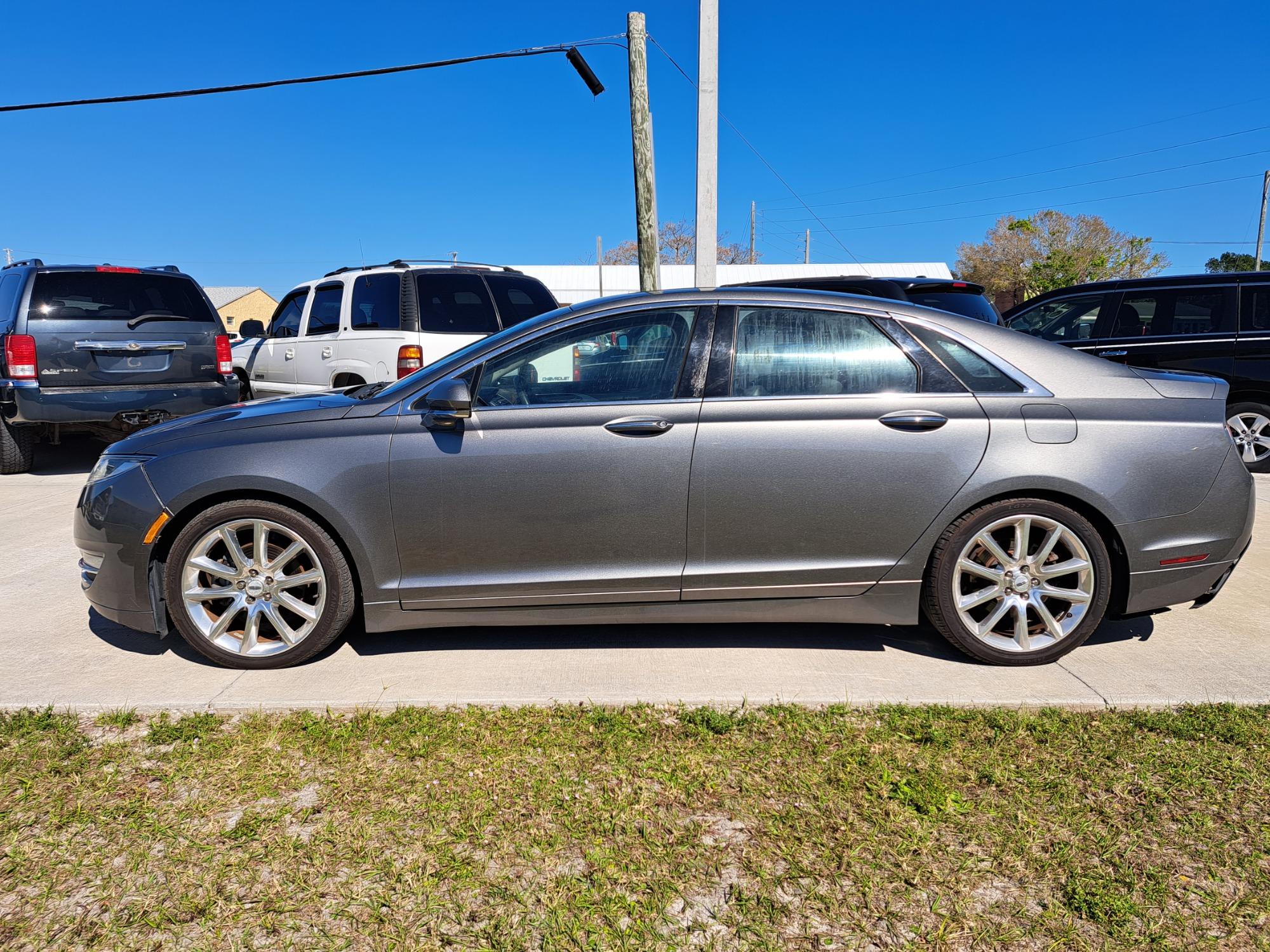Thumbnail image of 2014 Lincoln MKZ at Big Daddy's Auto Sales