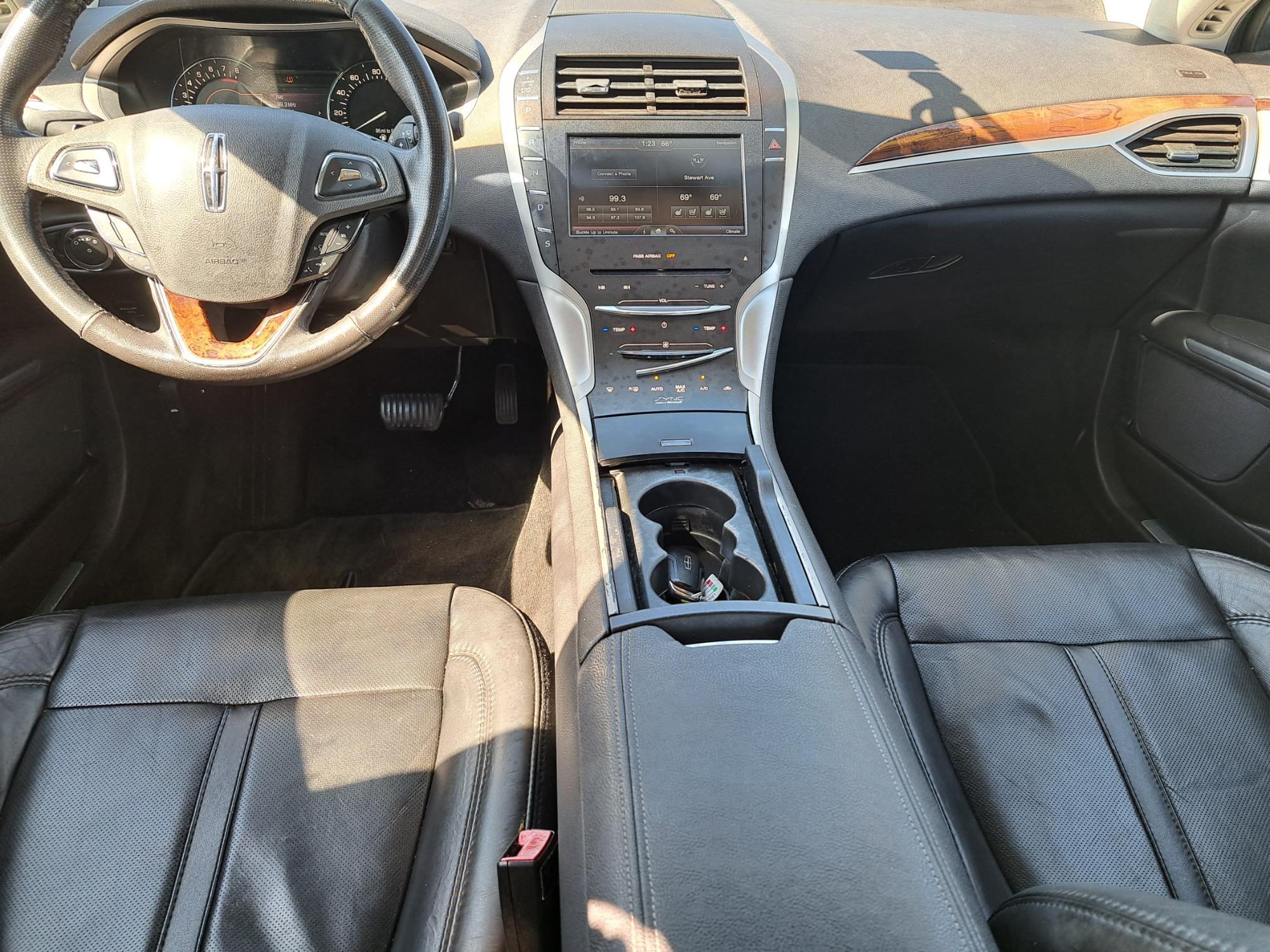 Thumbnail image of 2014 Lincoln MKZ at Big Daddy's Auto Sales