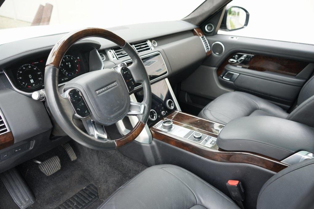 Thumbnail image of 2020 Land Rover Range Rover at Auto Expo Store