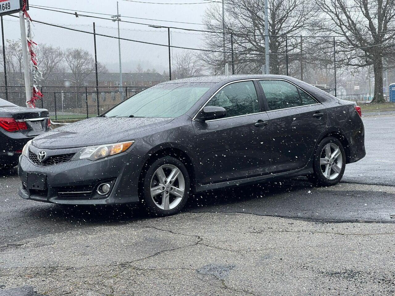 Thumbnail image of 2014 Toyota Camry at Yazz Auto Sales