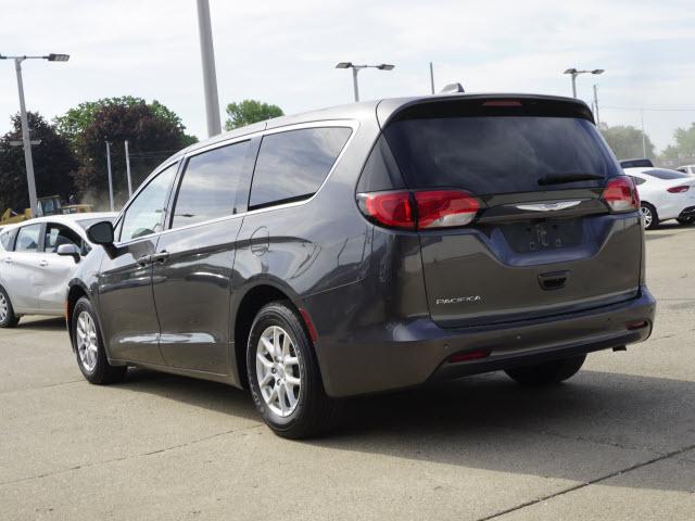 Thumbnail image of 2018 Chrysler Pacifica at A & B Motors