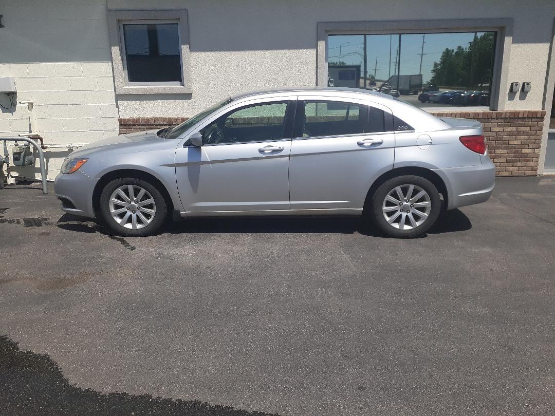 Thumbnail image of 2012 Chrysler 200 at Team Auto Sales