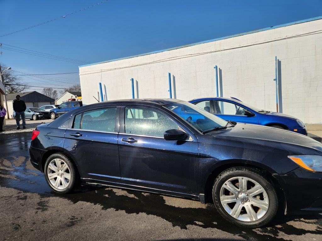 Thumbnail image of 2011 Chrysler 200 at FLAG MOTORS LTD